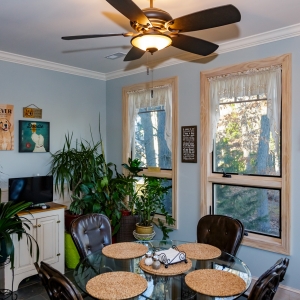 8-Dining Nook