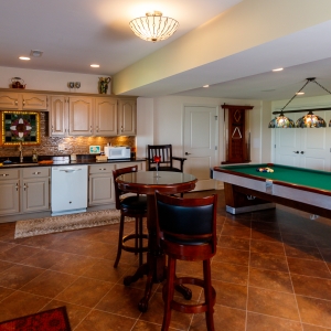 6 - Bar - Game Room