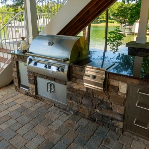 8 - Outdoor Kitchen